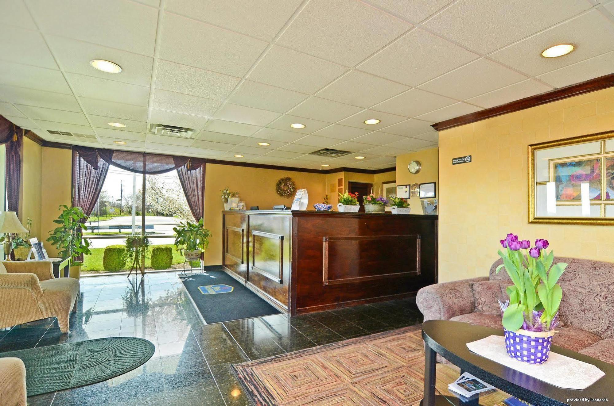 Garden Executive Hotel South Plainfield Beltér fotó